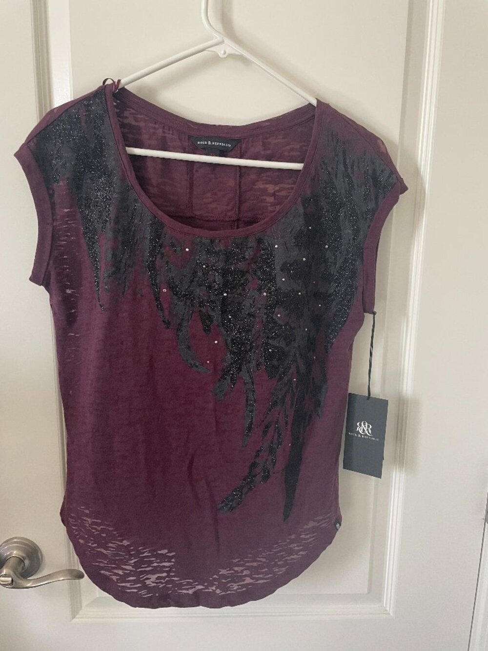 Rock & Republic Women’s Maroon Burnout Glitter Top – NWT – Size XS